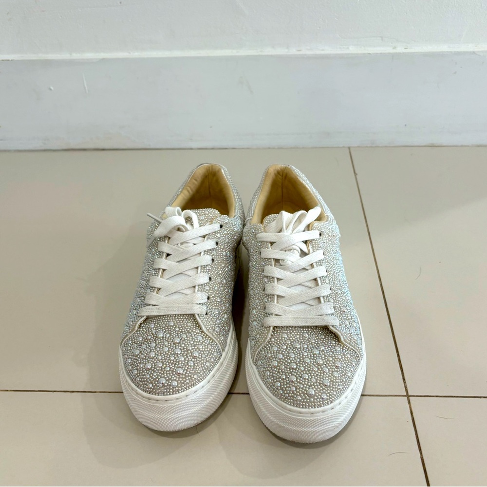 Betsey Johnson: Sidny Ivory Pearl Sneakers